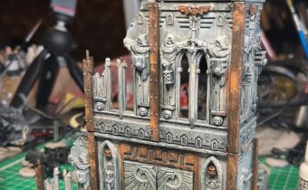 Painting a 40k building from the Imperial Sector box